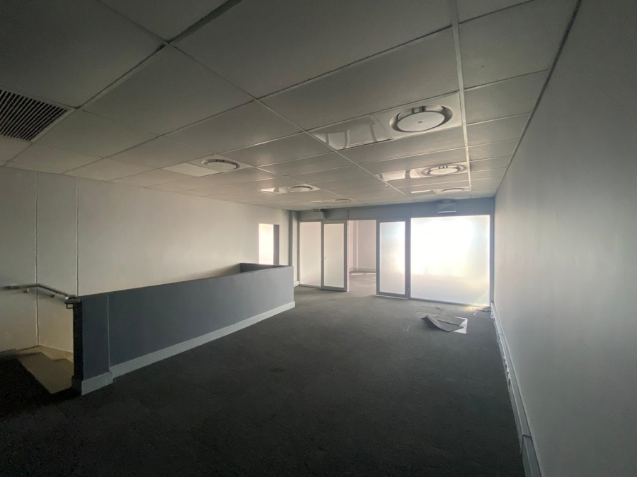 To Let commercial Property for Rent in Stikland Western Cape